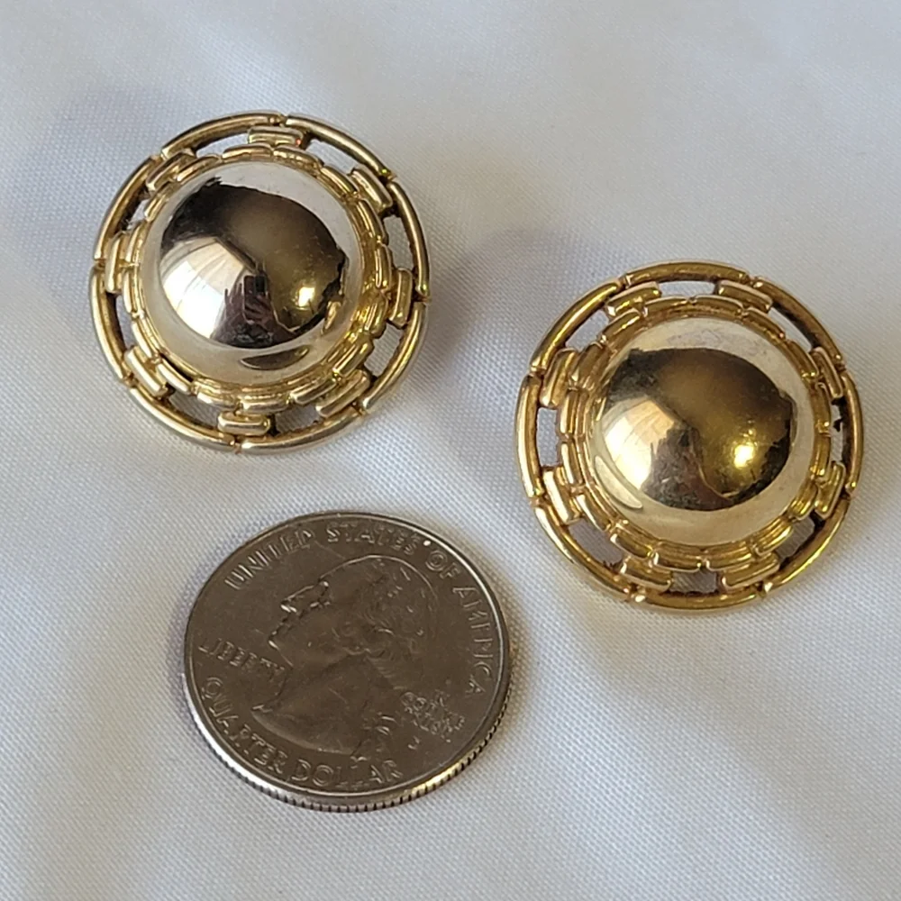 Vintage Trifari Signed Gold Round Dome Earrings
